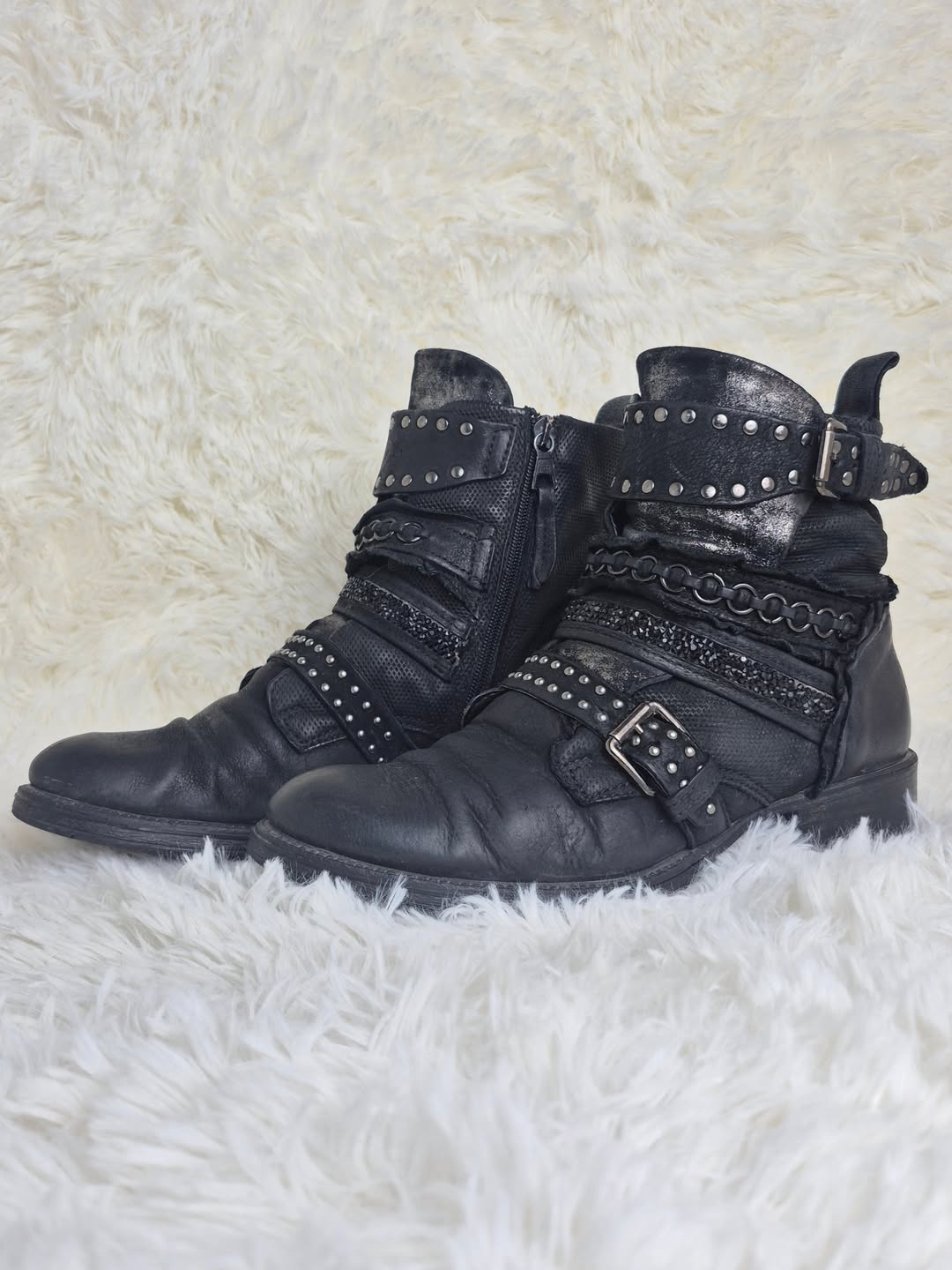Leather Charms 'n Belts Boots