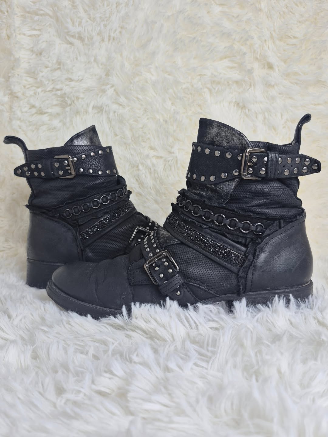Leather Charms 'n Belts Boots