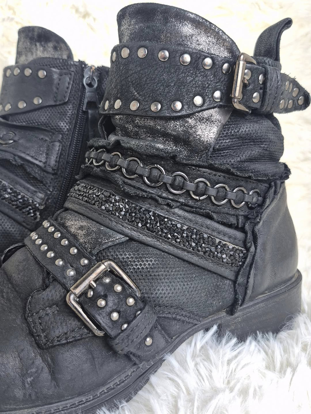 Leather Charms 'n Belts Boots