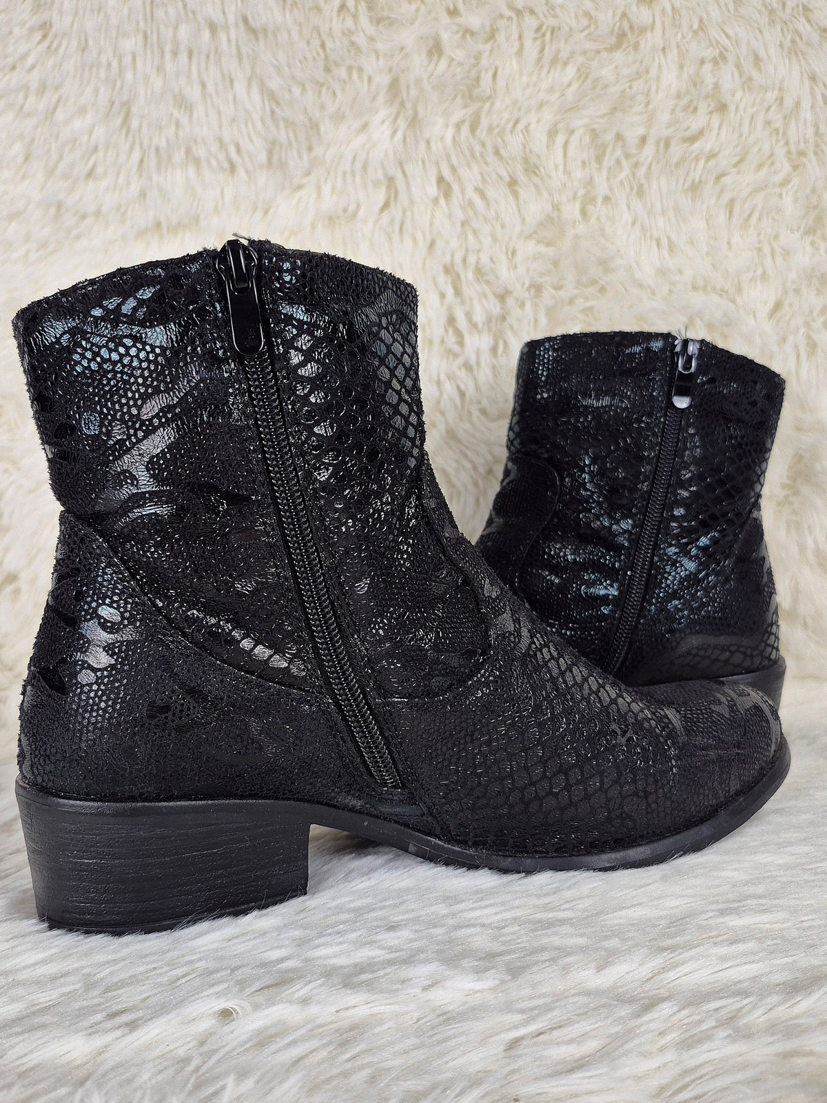 Glossy Snakeskin Print Boots
