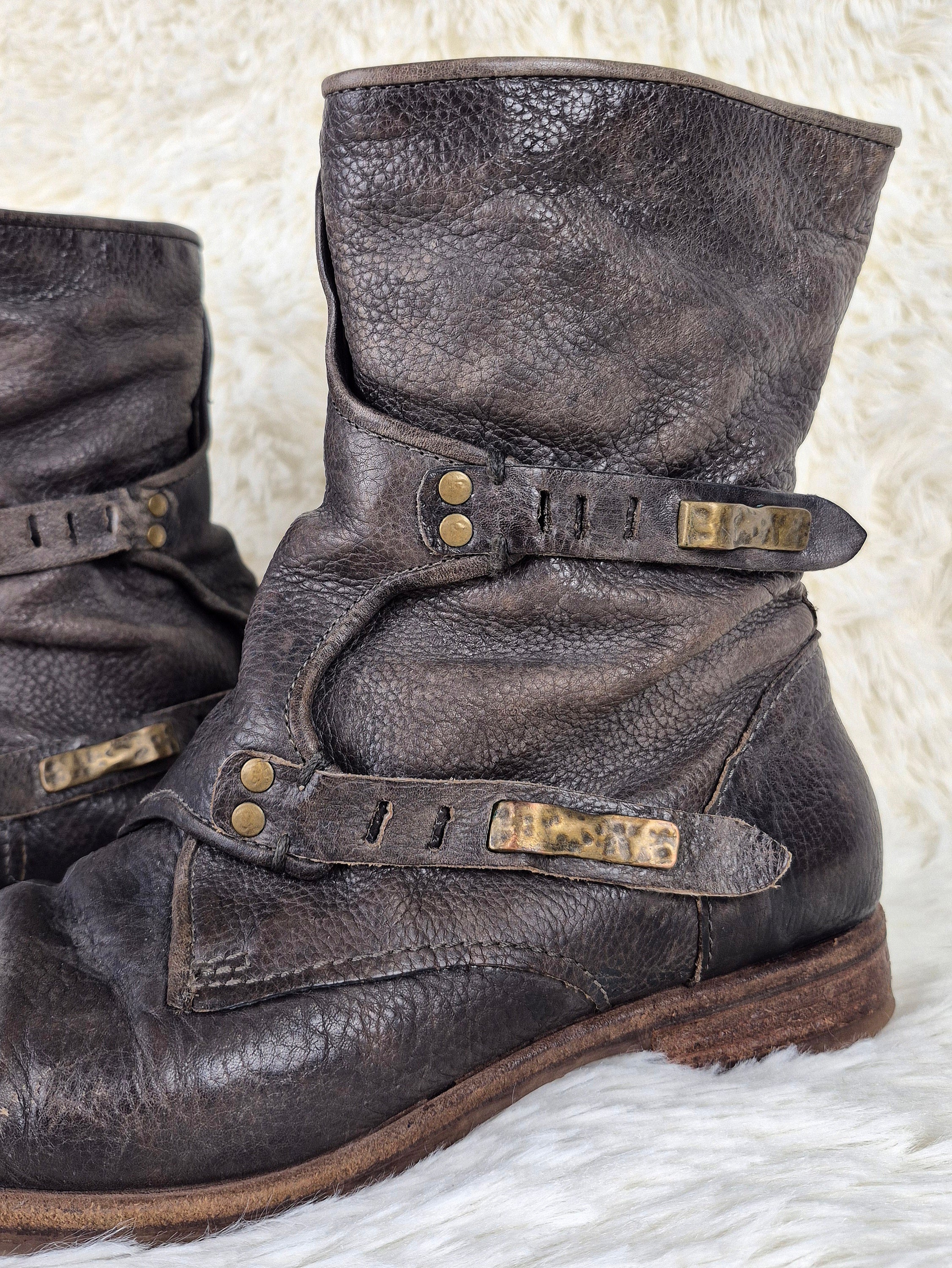 A.S 98 Weathered Flap Boots