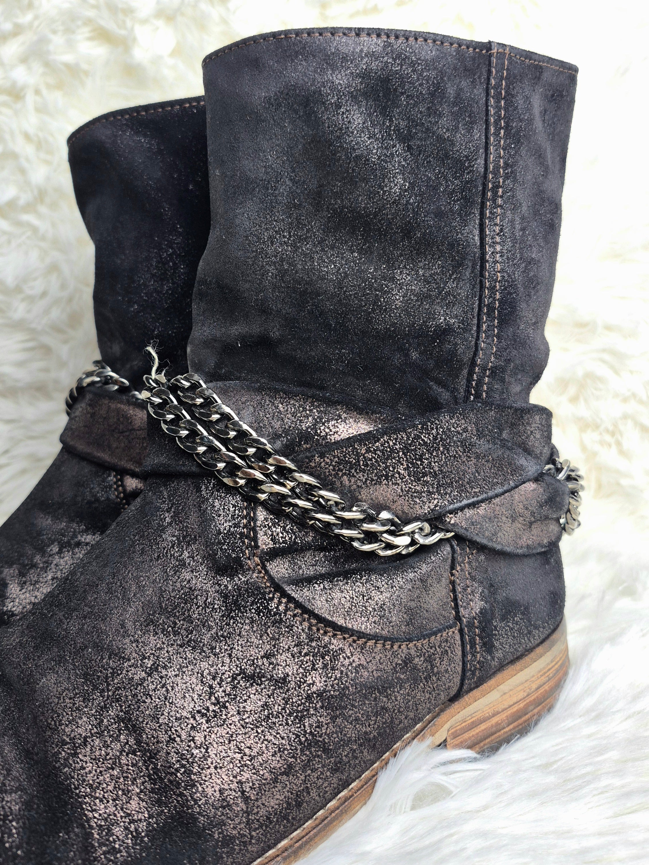 Roberto D'Angelo Chained Leather Boots