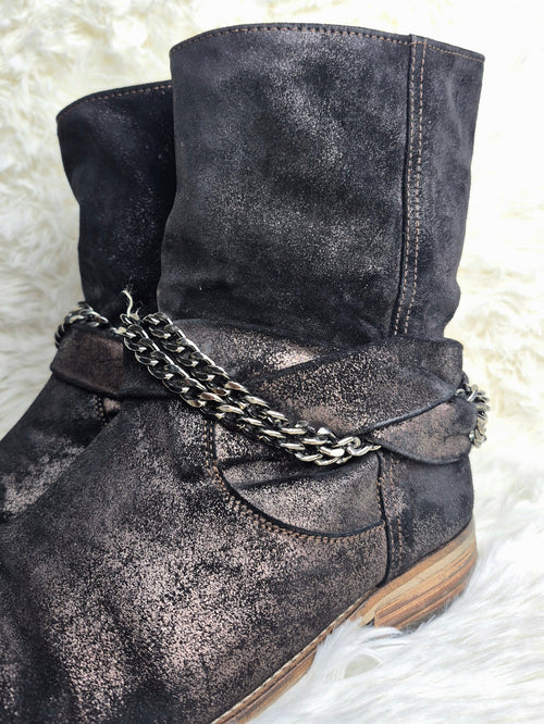 Roberto D'Angelo Chained Leather Boots